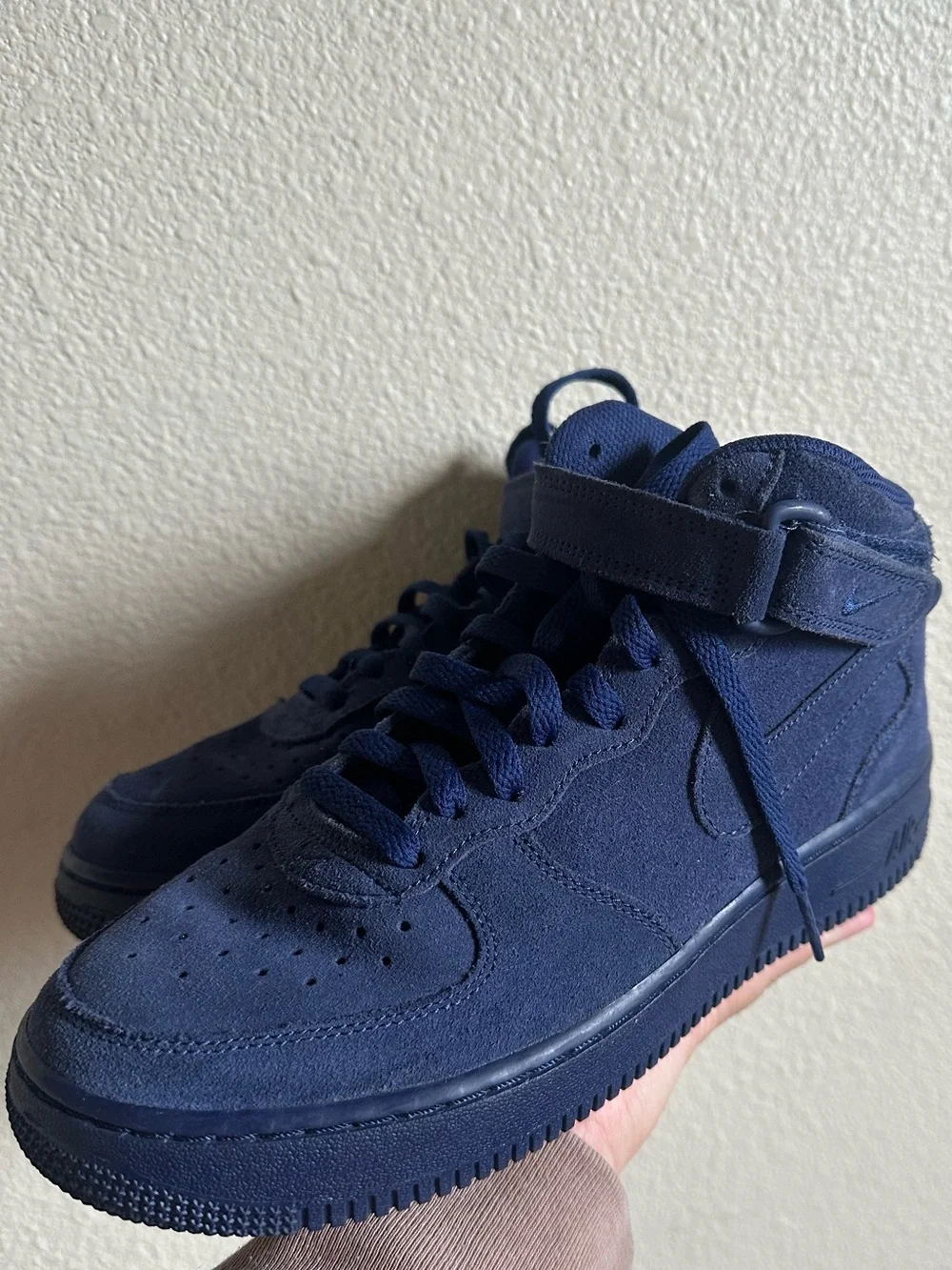 Suede Nike Kids' Air Force 1 Mid Sneaker